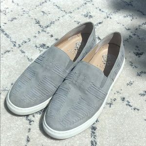 💫Vince Camuto Suede Slip On Sneaker